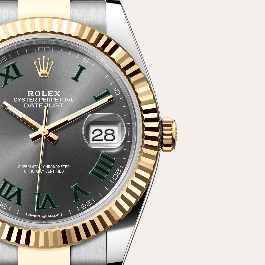 Rolex Datejust 41 in Yellow Rolesor combination of Oystersteel