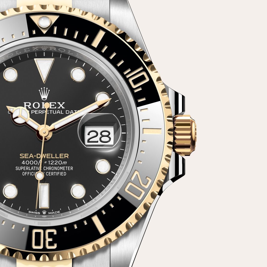 Rolex Sea-Dweller in Yellow Rolesor combination of Oystersteel